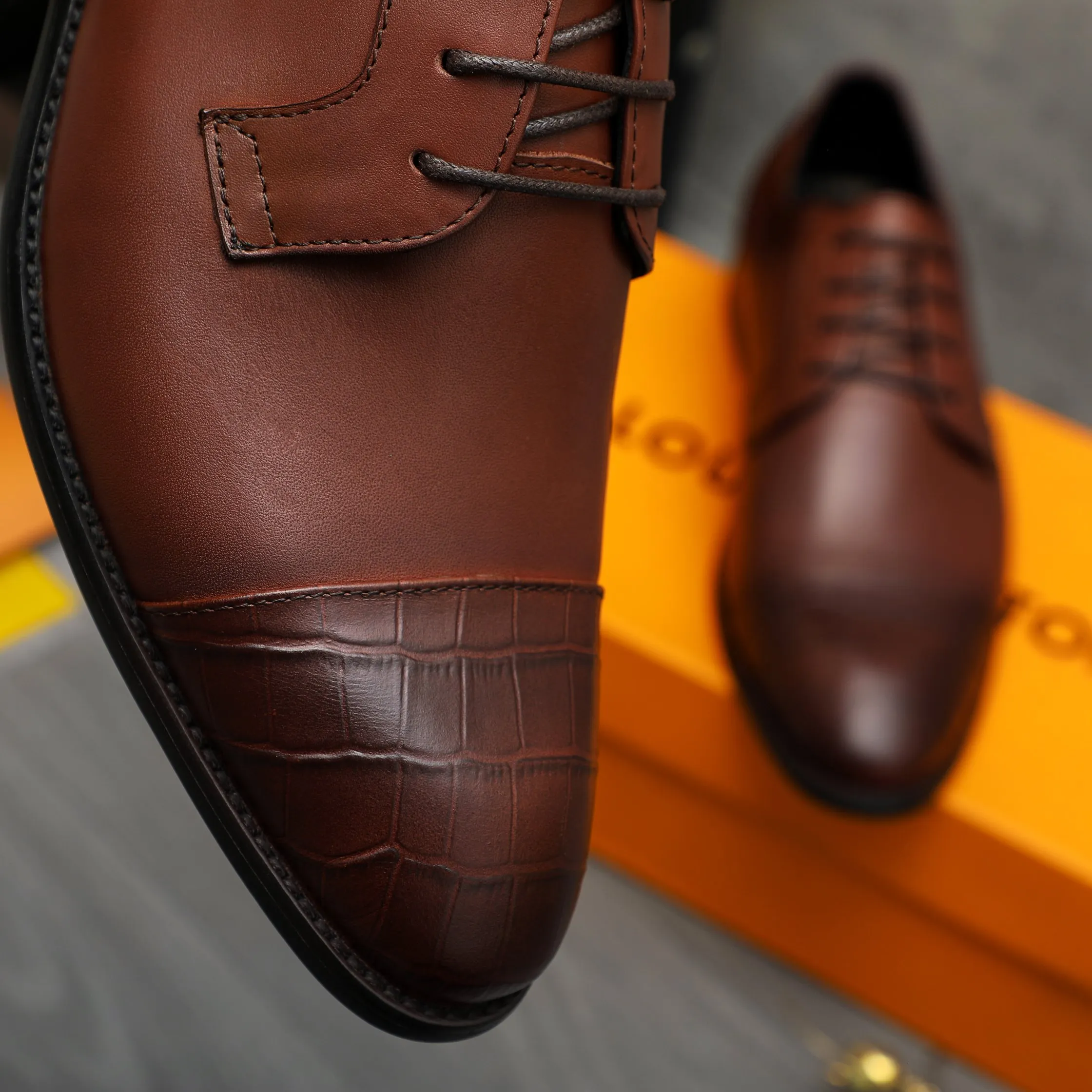 Men's men's shoes💰p460 Product trademark: LV (Louis Vuitton) business lace-up leather shoes True size: 39-44 Product material: Selected color rubbed cowhide stitched with stone pattern cowhide upper, cowhide lining, original rubber outsole